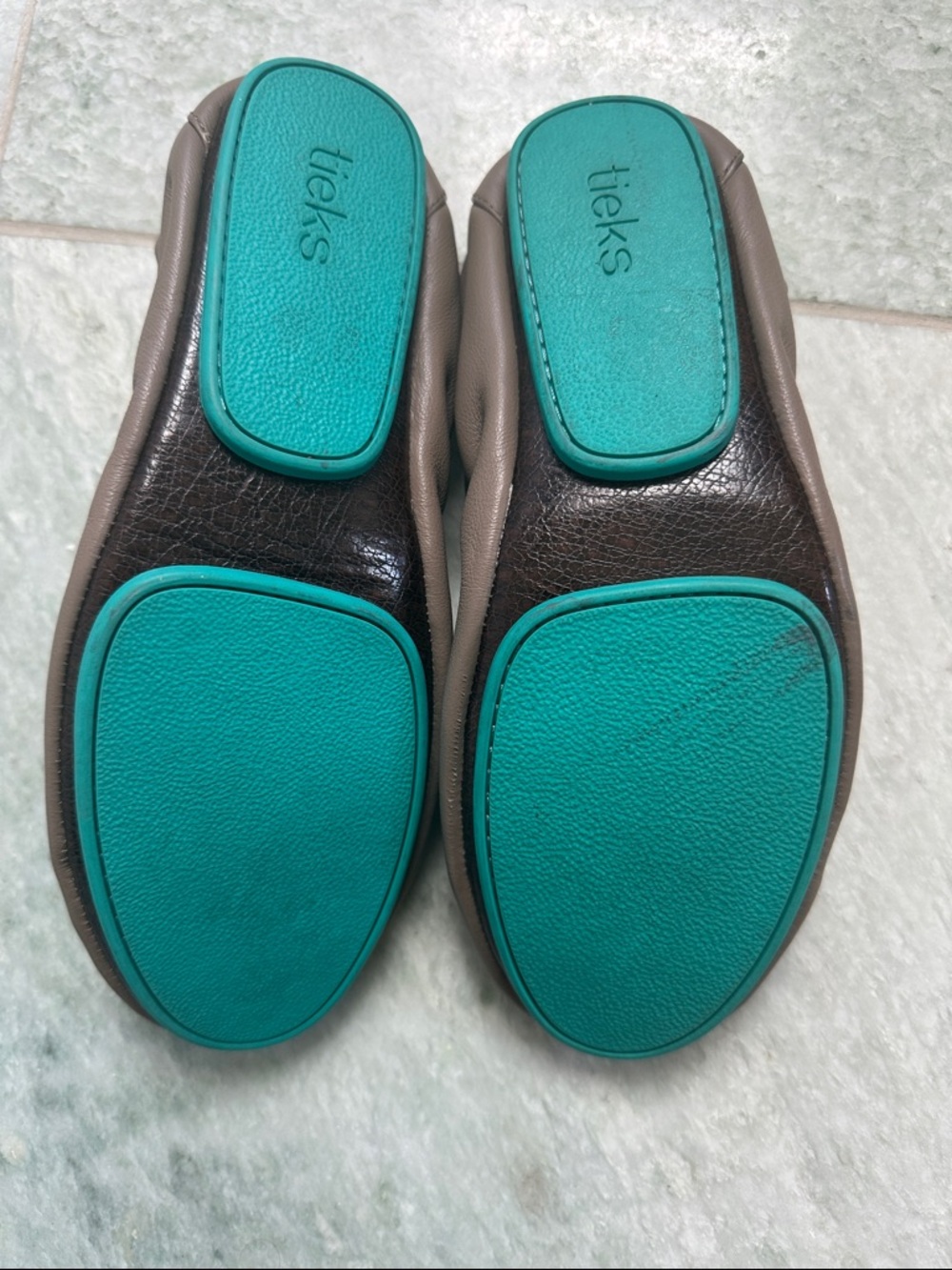 TIEKS by Gavrieli Taupe Leather Ballet Foldable Flats Size 7 VGUC EXUC - Picture 3 of 8